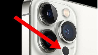 ब्लॅक डॉट ऑन आयफोन कॅमेरा