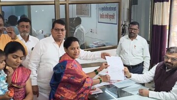 येवला उपनगराध्यक्षपदी NCP च्या पुष्पा गायकवाड बिनविरोध, तीन स्वीकृत नगरसेवक येवला उपनगराध्यक्षपदी NCP च्या पुष्पा गायकवाड बिनविरोध, तीन स्वीकृत नगरसेवक