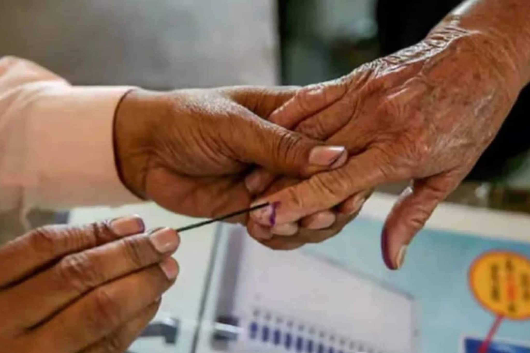 मोठी बातमी, जिल्हा परिषद निवडणुकीच्या तारखांमध्ये बदल, नवा कार्यक्रम जाहीर मोठी बातमी, जिल्हा परिषद निवडणुकीच्या तारखांमध्ये बदल, नवा कार्यक्रम जाहीर