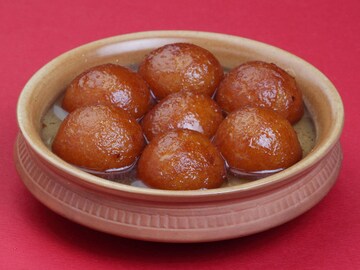 या ट्रिकच्या मदतीने बनवा परफेक्ट गुलाबजाम; अजिबात फुटणार नाही, होतील मऊ-ज्युसी!