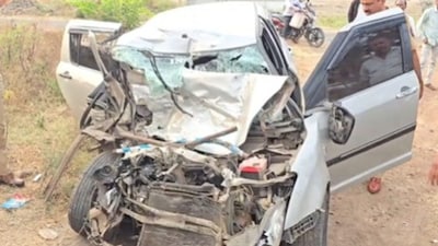 खंडाला फाटा पर भीषण सड़क हादसा: कार-ट्रक की टक्कर में श्रीरामपुर के 5 लोगों की मौत.