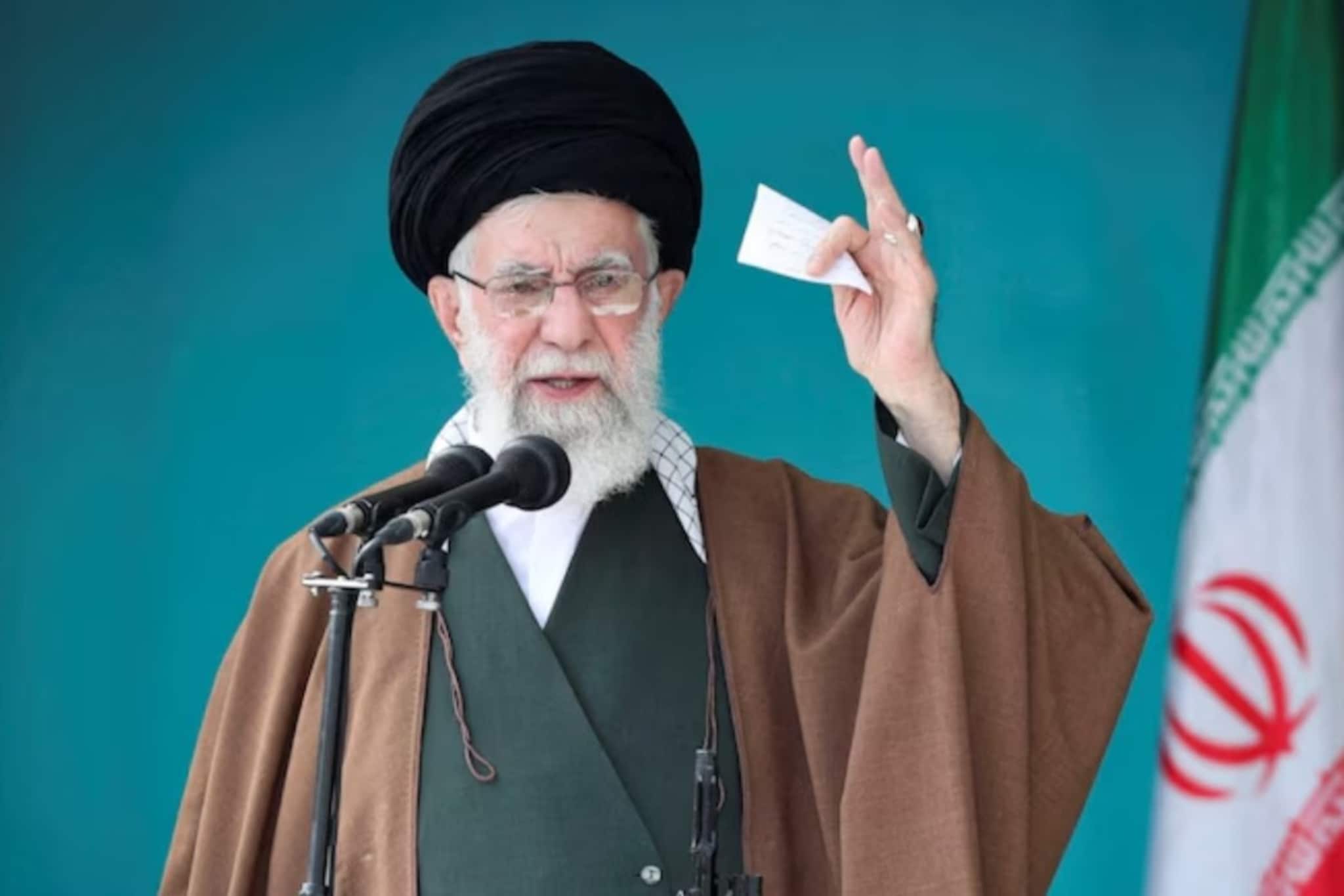 खामेनेईंच्या निवासस्थानाजवळ स्फोट; सुप्रीम लीडर गायब, जगाच्या काळजाचा ठोका चुकला