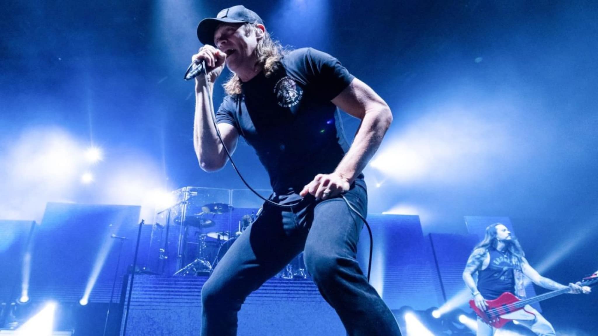 प्रसिद्ध गायकाची कर्करोगाशी झुंज अपयशी, वयाच्या 47 व्या वर्षी घेतला अखेरचा श्वास