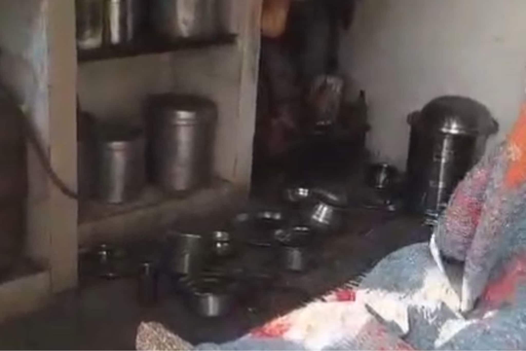 दारूची नशा अन् कारल्याचा राग! पोटच्या मुलाने 65 वर्षीय आईचा जीव घेतला दारूची नशा अन् कारल्याचा राग! पोटच्या मुलाने 65 वर्षीय आईचा जीव घेतला