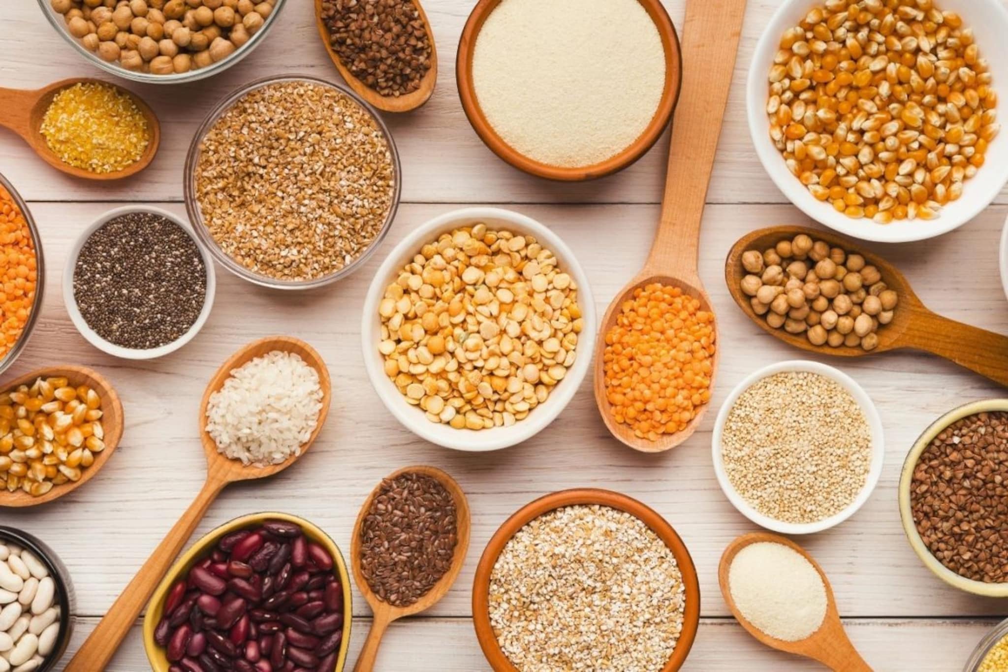 कोणती डाळ किती वेळ भिजवायची? फक्त लवकर शिजण्यासाठी नाही, आरोग्याशीही कनेक्शन