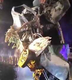 स्पीड, गाणी अन् वेग मस्तीनं घेतला 6 जिगरी मित्रांचा जीव, कार कापून काढले मृतदेह