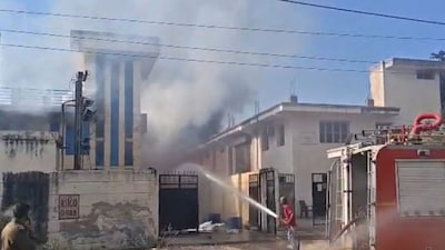 राजस्थान केमिकल फैक्ट्री में भीषण आग, 7 की मौत; सिर्फ कंकाल बचे.