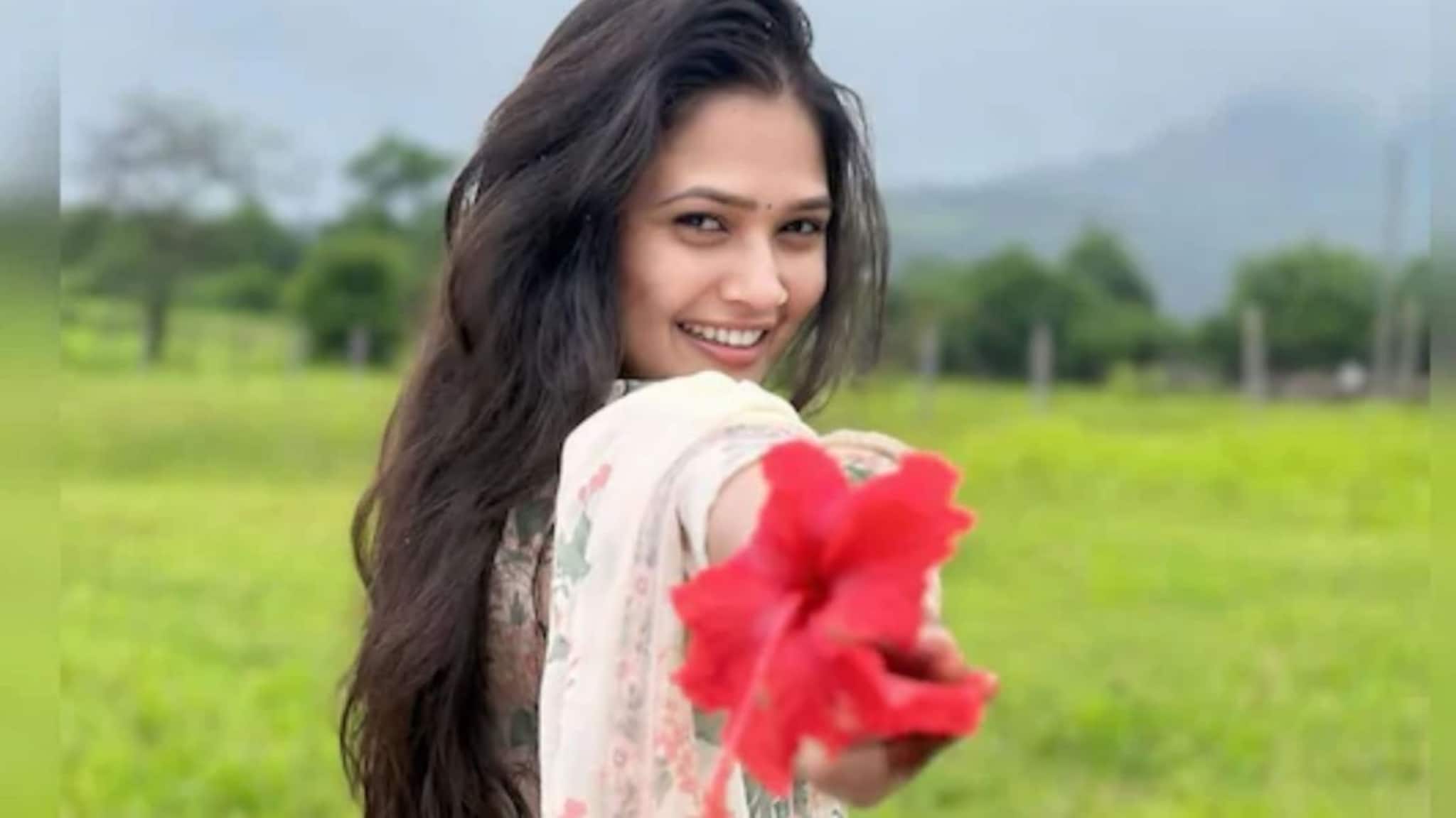 Gautami Patil : गौतमी पाटील करतेय लग्न? कोण आहे तिचा वॅलेंटाइन, Valentine Day ला सांगूनच टाकलं