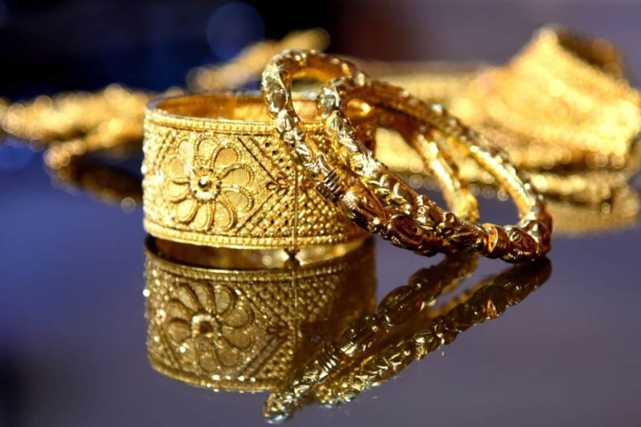 सोन्याच्या किंमती वाढताना हैराण करणारा नवा ट्रेंड, लोक घेत आहेत तुफान फायदा