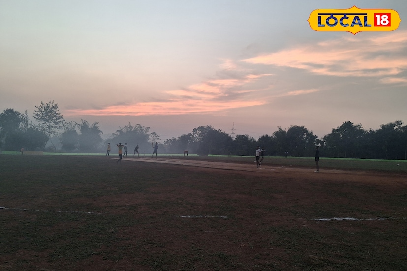 महाराष्ट्रातील हवामानात सध्या सातत्याने बदल दिसत आहेत. कधी थंडी, कधी उकाडा, तर कधी पाऊस अशी स्थिती आहे. त्यामुळे राज्यातील नागरिक या अनिश्चित हवामानाच्या परिस्थितीचा सामना करत आहेत. पुढील काही दिवस किमान तापमानात कोणताही मोठा बदल होणार नसल्याने थंडीचा जोर मर्यादित राहील. मुंबईसह ठाणे जिल्ह्यात सकाळी काही ठिकाणी हलके धुके व थंडी असून, दिवसा कडक ऊन राहील. कल्याण-डोंबिवली परिसरातील 2 फेब्रुवारीचं हवामान अपडेट जाणून घेऊ. 