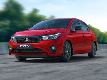 Honda Cityवर 1 लाखांहून जास्त बंपर डिस्काउंट! जबरदस्त डील, सोडू नका संधी