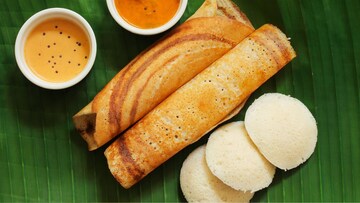 तुम्ही एकाच पिठापासून बनवता इडली-डोसा; इथंच चुकताय! साऊथ इंडियनने सांगितले 4 फरक