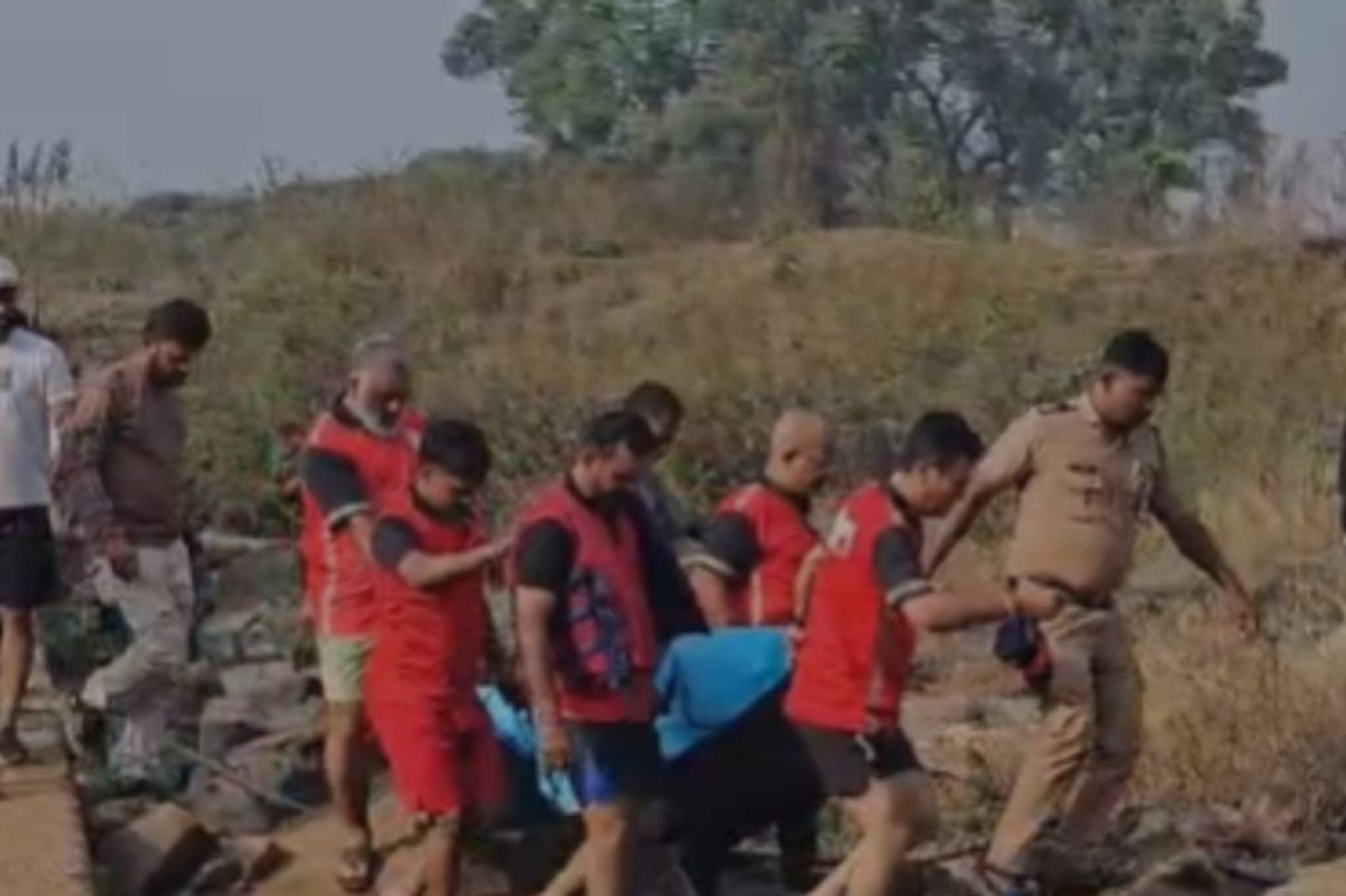 व्हॅलेंटाईन डेच्या दुसऱ्याच दिवशी पळसदरी डॅममध्ये तरुणीचा मृतदेह