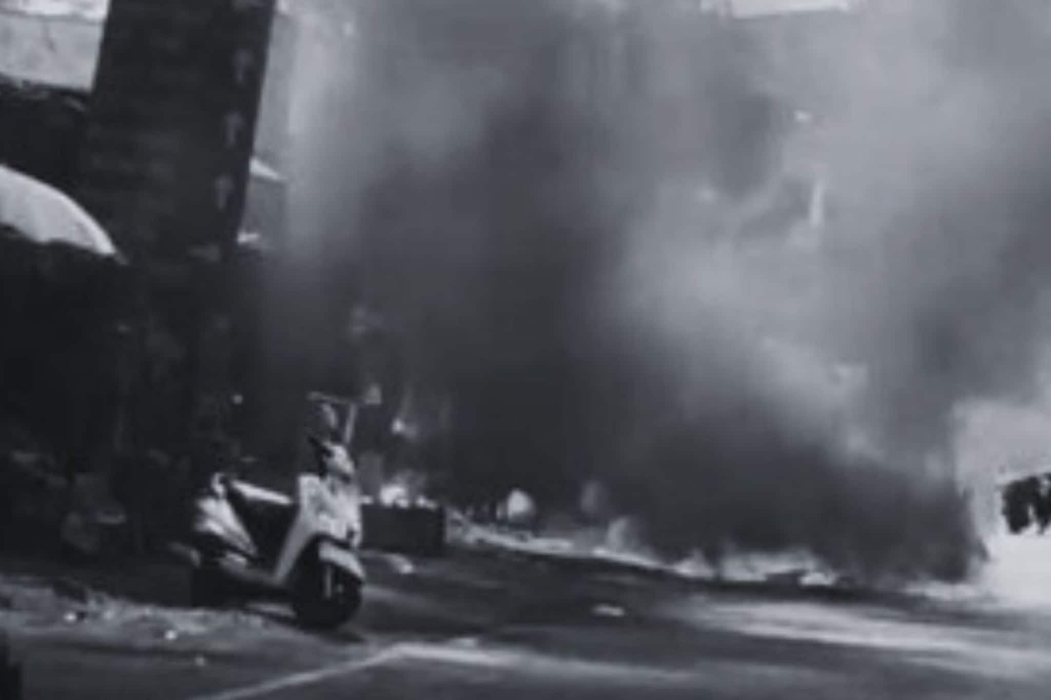 नाशिकमध्ये बर्निंग कारचा थरार! मृत्यू डोळ्यासमोर पाहिला, चालकाचं काय झालं?