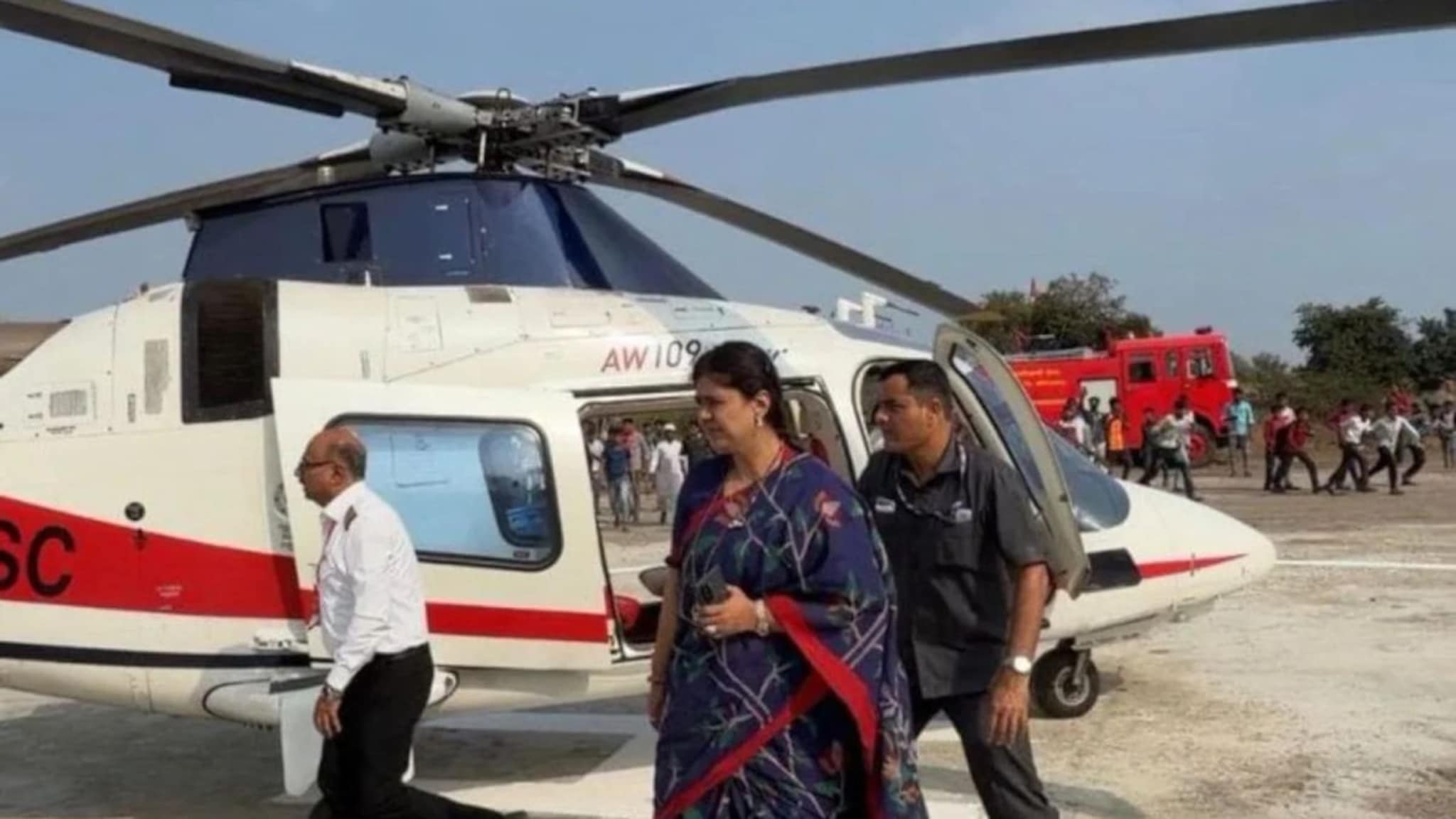 मोठी बातमी! मंत्री पंकजा मुंडे यांच्या हेलिकॉप्टरमध्ये पुन्हा तांत्रिक बिघाड