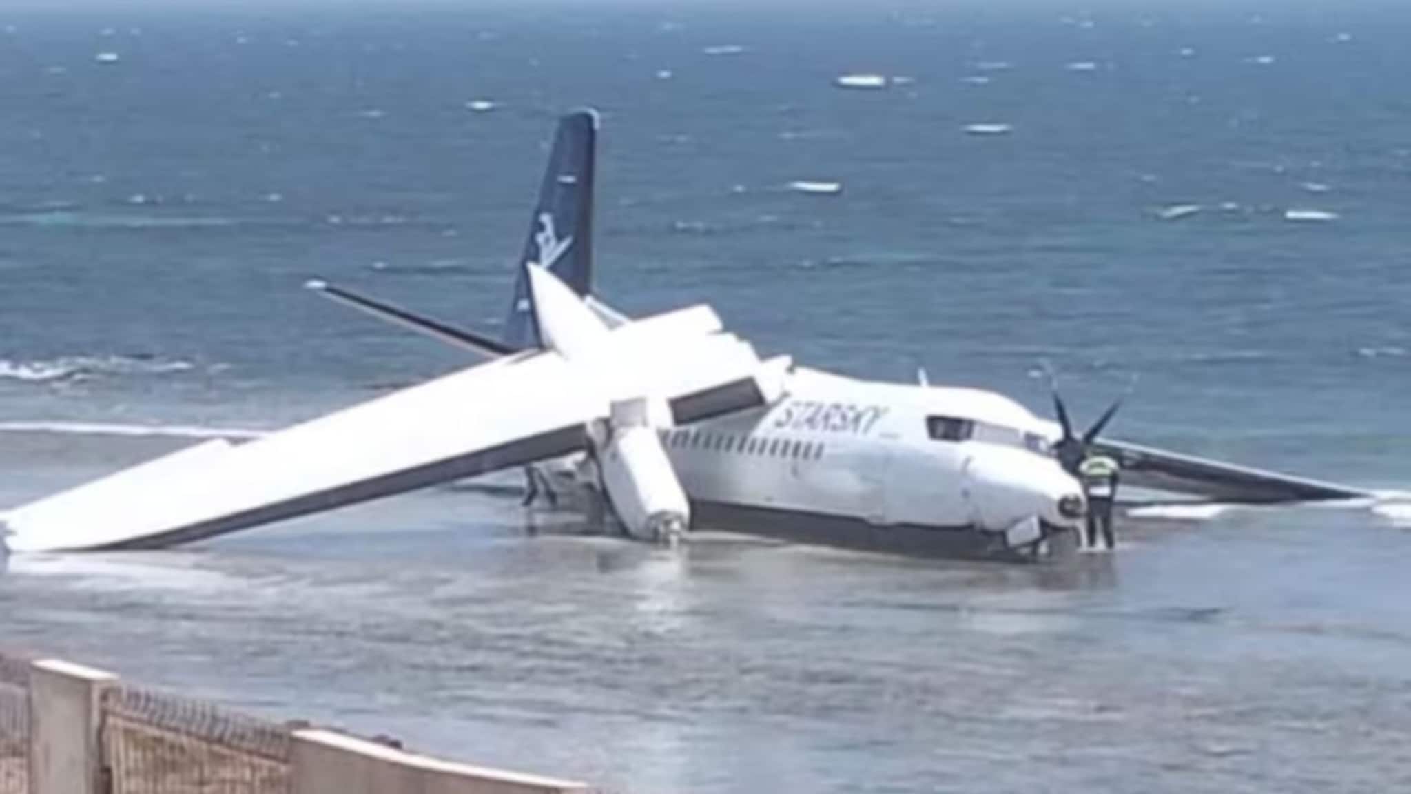 थरारक विमान अपघात, हवेत इंजिन बंद झालं; 50 प्रवाशांसह हिंद महासागरात क्रॅश, पंख तुटले, इंजिन पेटलं