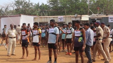 मैदानी परीक्षेपूर्वी इंजेक्शन, CCTV मध्ये बारामतीचा 'भावी पोलीस' दिसला अन् मग.. मैदानी परीक्षेपूर्वी इंजेक्शन, CCTV मध्ये बारामतीचा 'भावी पोलीस' दिसला अन् मग..