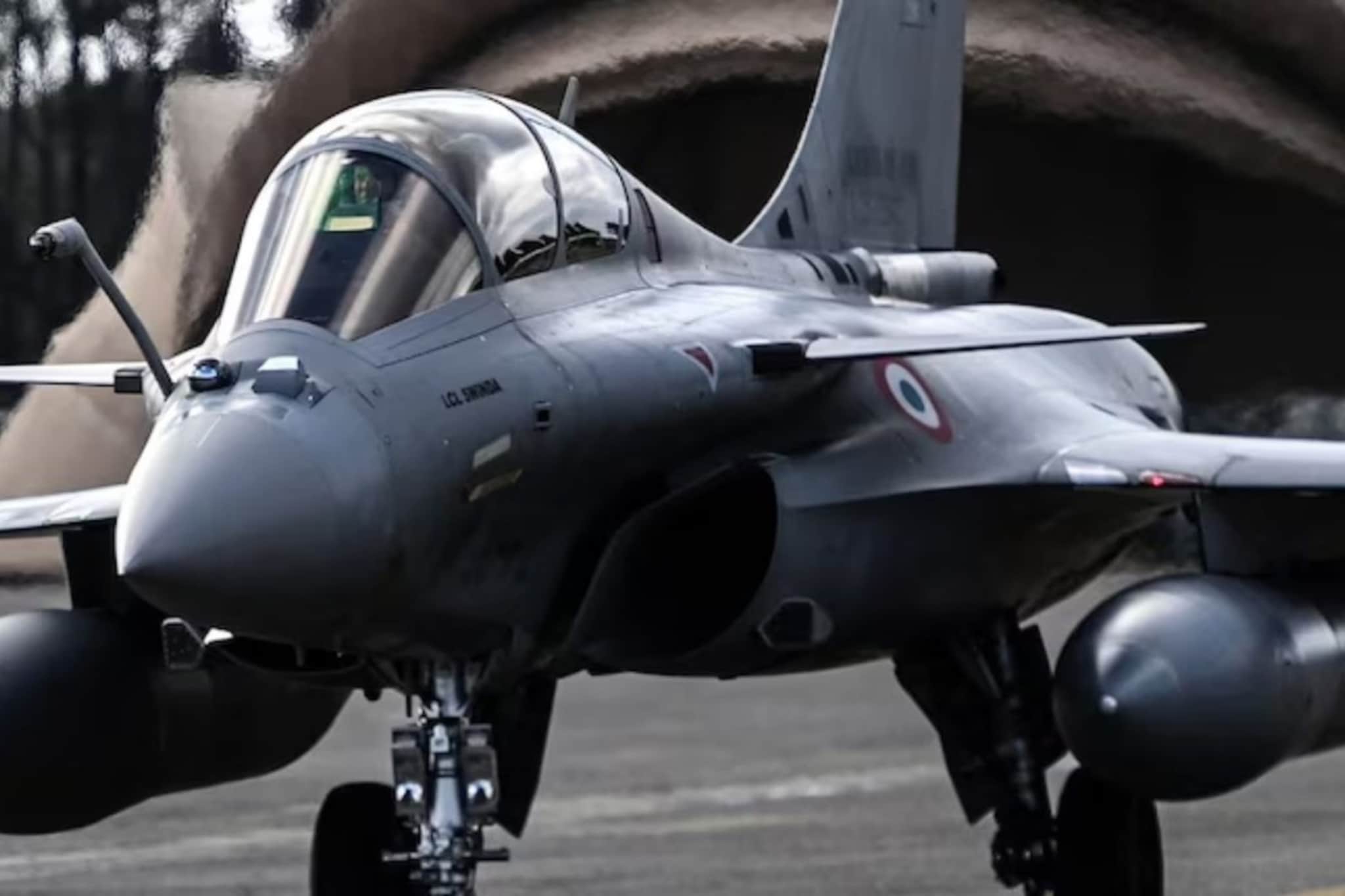 पाकिस्तान-चीनमध्ये 'हाय अलर्ट, भारताकडून 114 राफेल F4 लढाऊ विमानांची खरेदी