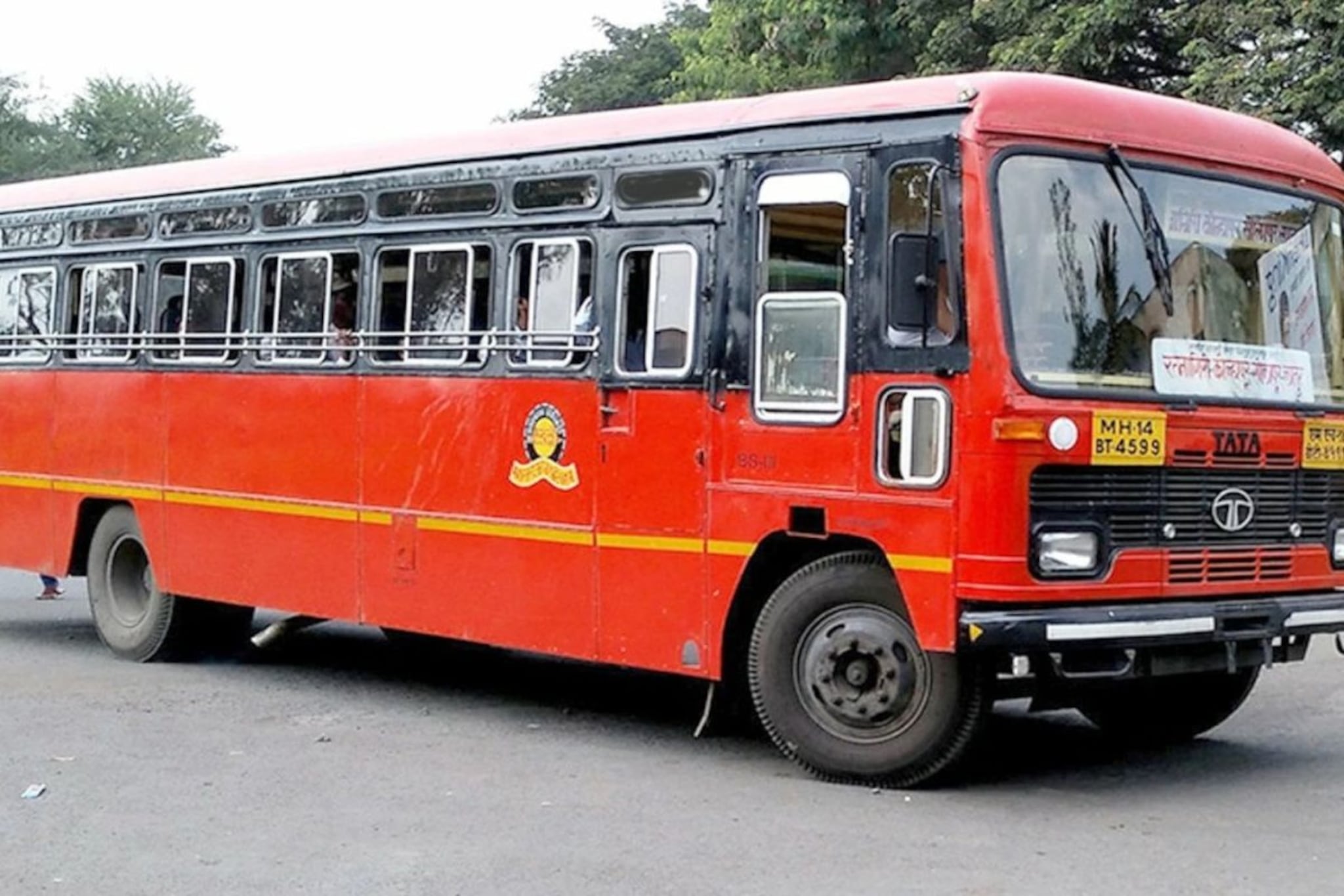 एसटी कर्मचाऱ्यांकडून सरकारला 3 दिवसांचा 'अल्टिमेटम'