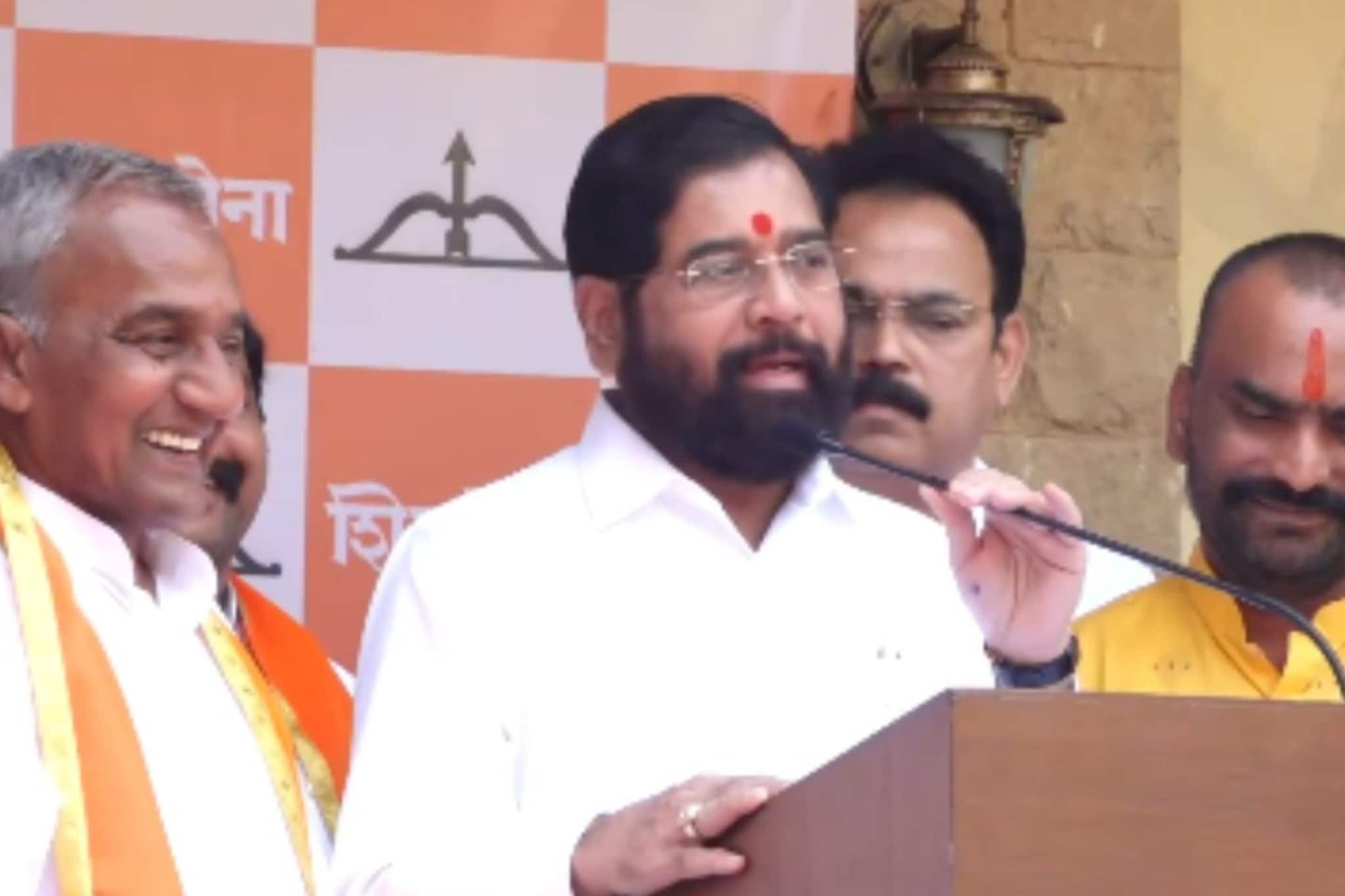 शेतकरी नेते, माजी आमदार शंकर अण्णा धोंडगे शिवसेनेत, नांदेडची समीकरणं बदलणार शेतकरी नेते, माजी आमदार शंकर अण्णा धोंडगे शिवसेनेत, नांदेडची समीकरणं बदलणार