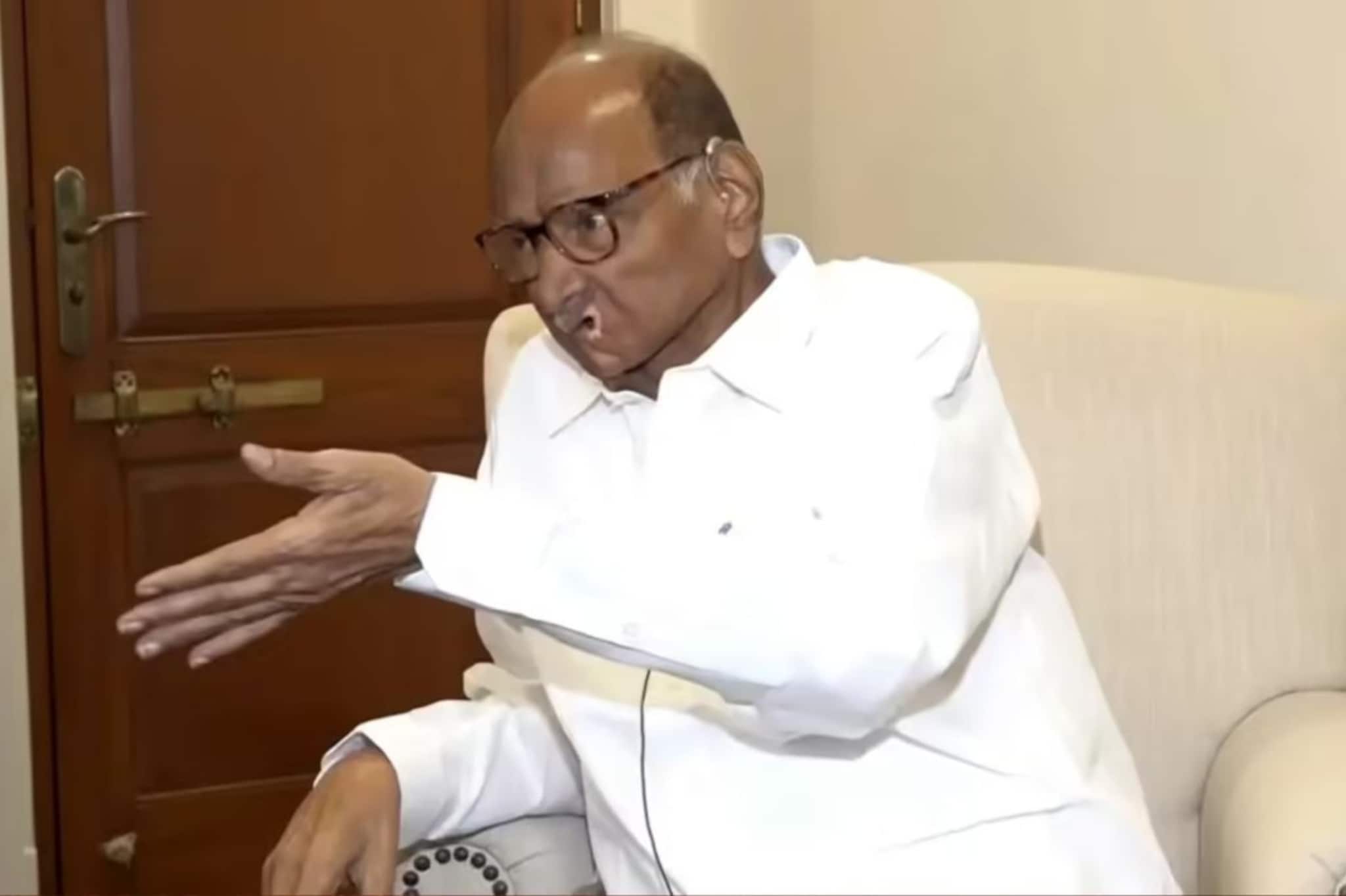 'आमच्या बैठकीबाबत त्यांना काय माहिती', NCP च्या एकत्रिकरणावर शरद पवारांचा बॉम्ब 'आमच्या बैठकीबाबत त्यांना काय माहिती', NCP च्या एकत्रिकरणावर शरद पवारांचा बॉम्ब