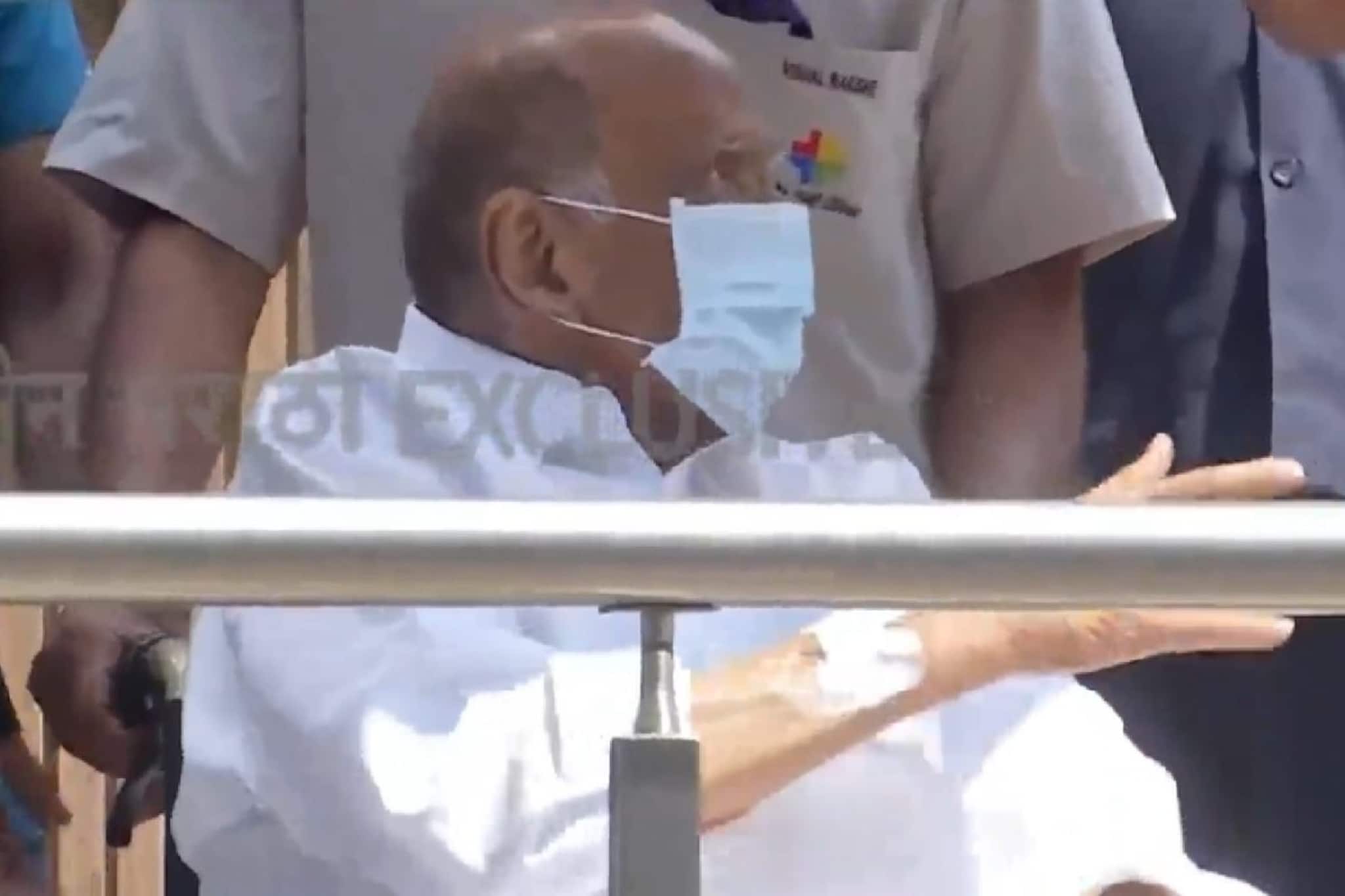 VIDEO| 6 दिवसांनंतर रुग्णालयातून डिस्चार्ज, रुग्णालयातून समोर आला पहिला VIDEO