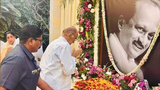 शरद पवार यांनी अजित पवार यांना आदरांजली वाहिली