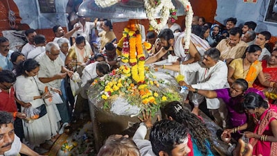check all the information about ambernath and ulhasnagar shiv temple mahashivratri festival 2026 traffic here