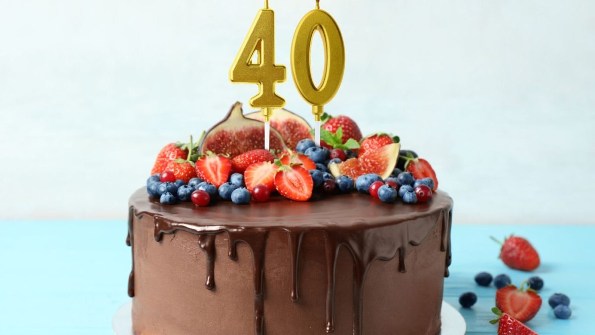 Supplements : चाळिशीत थकवा का जाणवतो ? आहारात कोणते बदल करणं गरजेचं ? चाळिशीत supplements घ्याव्यात का ?