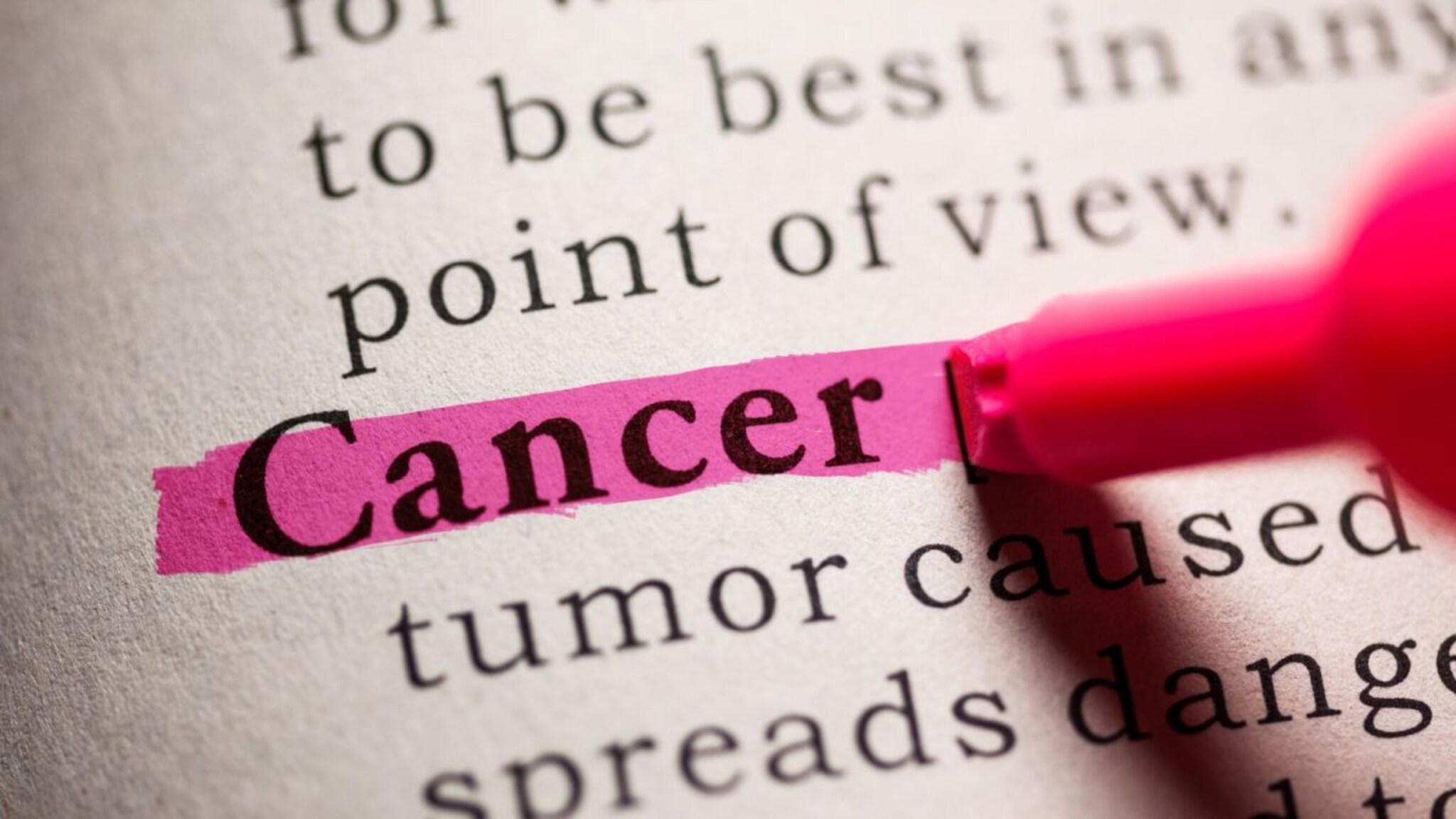 Cancer : चुकीच्या सवयी देतात कर्करोगाला आमंत्रण, आहारतज्ज्ञांनी दिला महत्त्वाचा इशारा, कर्करोगासंबंधी महत्त्वाची माहिती