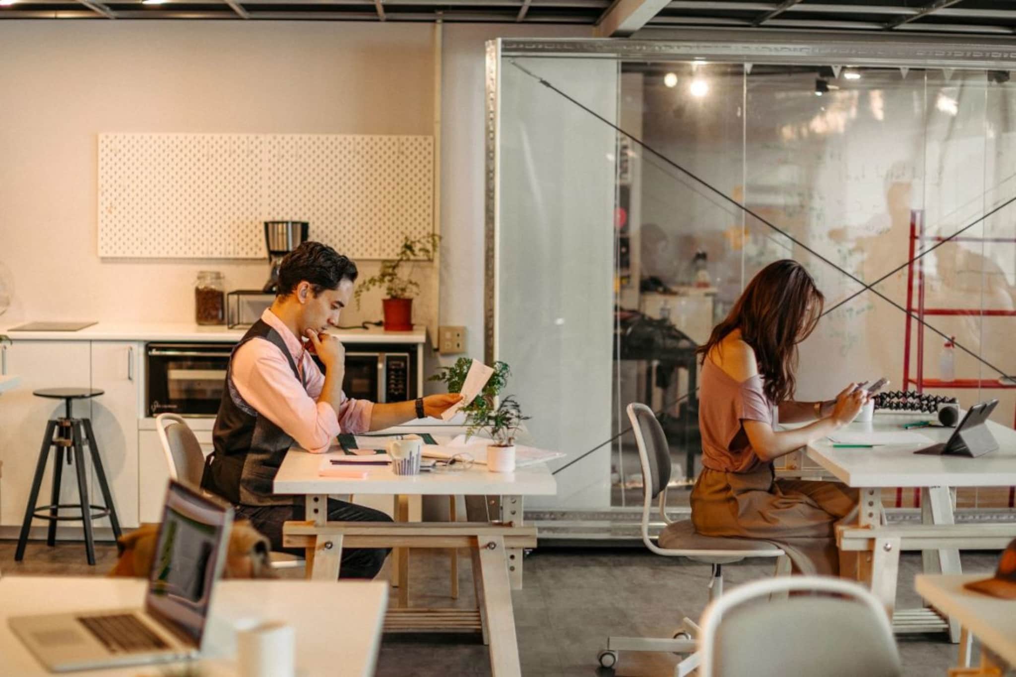 Work Place : 'सायलेंट को-वर्किंग स्पेसेस' म्हणजे काय ? अशा जागांचे नियम कोणते ?