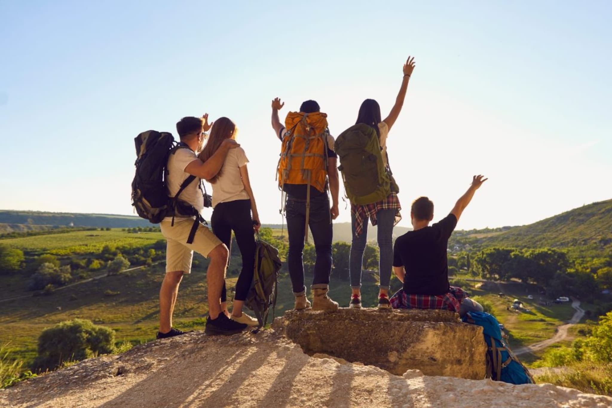 फ्रेंड्ससोबत फिरायचा प्लॅन करताय? 'या' 5 ठिकाणी करू शकता बजेट फ्रेंडली प्रवास.. फ्रेंड्ससोबत फिरायचा प्लॅन करताय? 'या' 5 ठिकाणी करू शकता बजेट फ्रेंडली प्रवास..