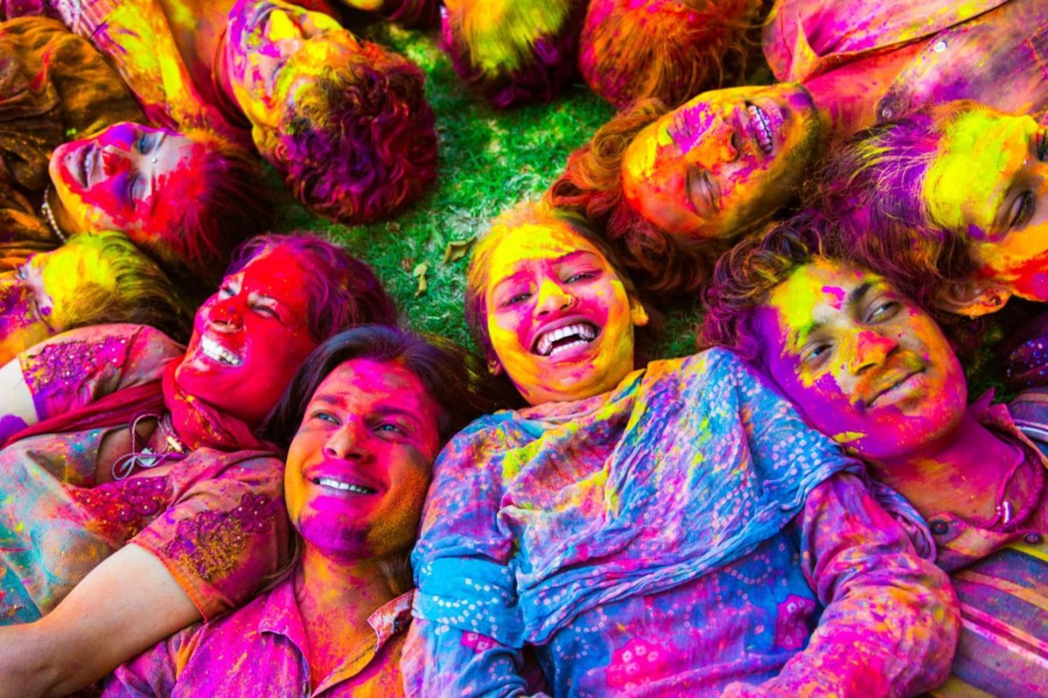 Holi Preparation : धुळवडीची तयारी झाली का ? वाचा खास होळी स्किन केअर टिप्स