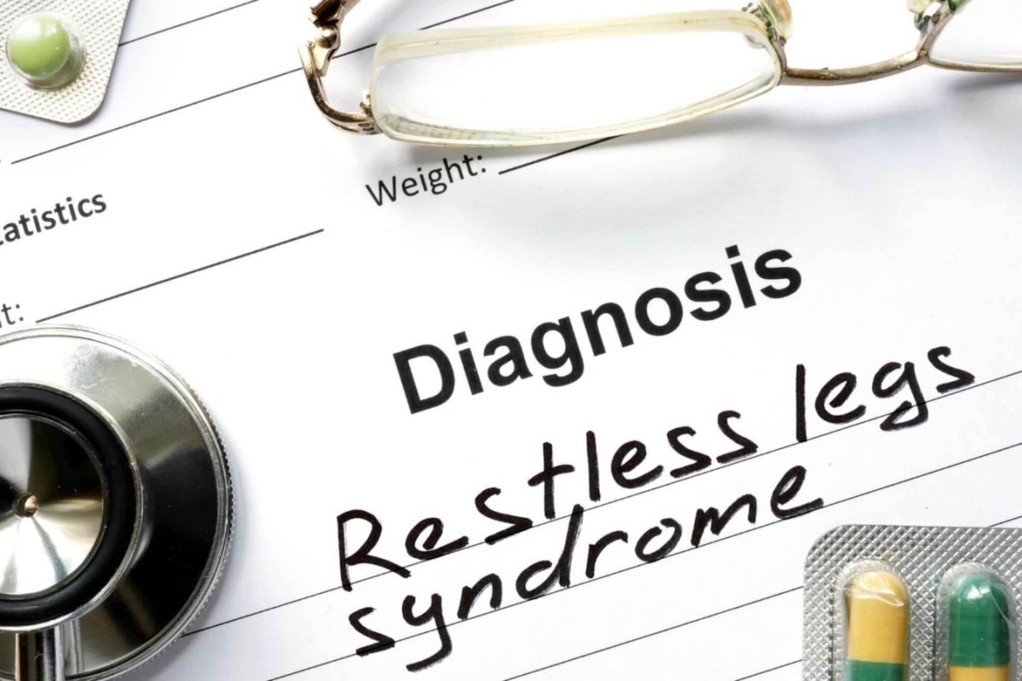 Health Tips : पायांवरची लक्षणं देतात धोक्याची चाहूल, सावध व्हा, वेळेवर उपचार करा Health Tips : पायांवरची लक्षणं देतात धोक्याची चाहूल, सावध व्हा, वेळेवर उपचार करा