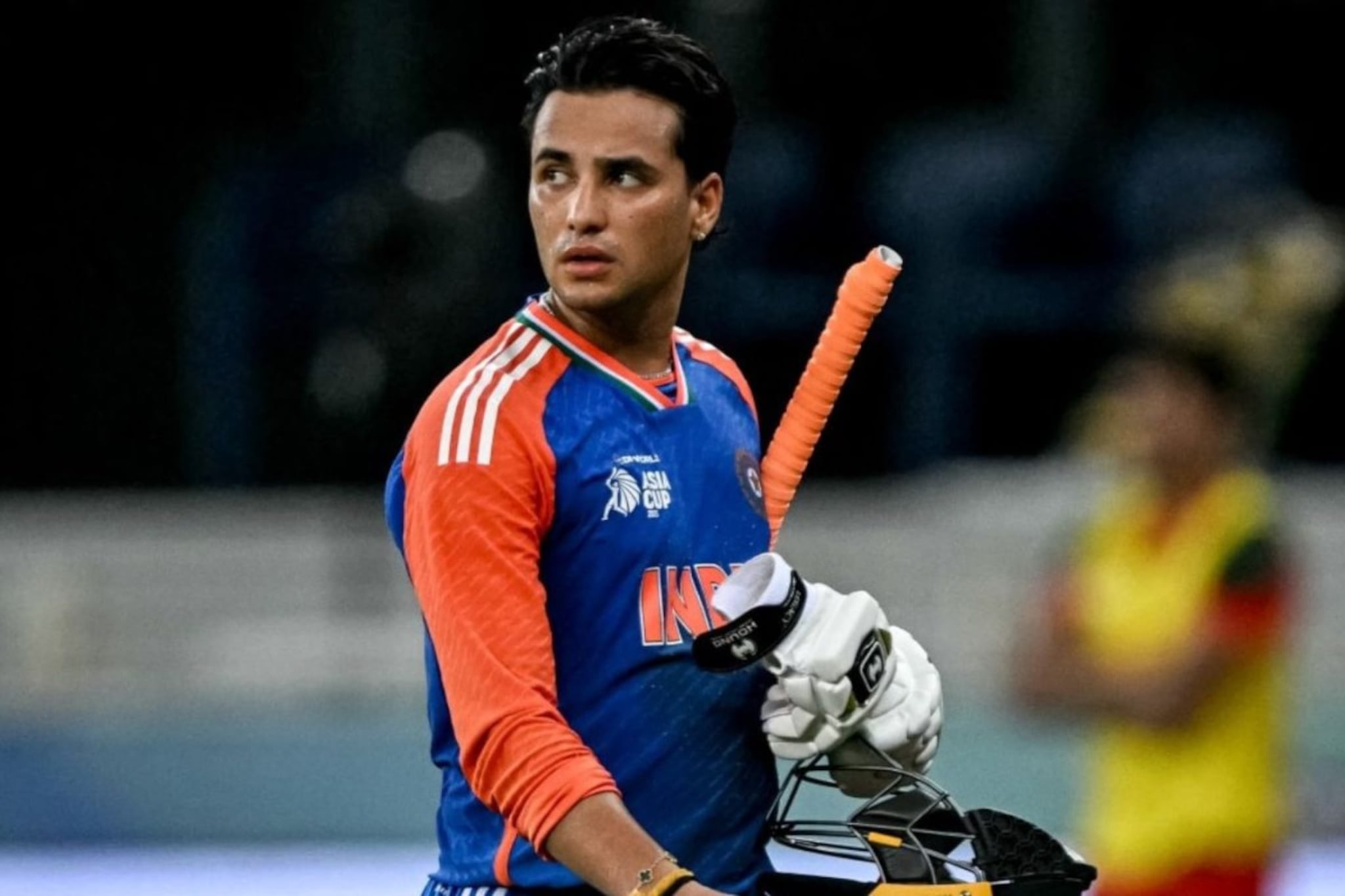 अभिषेकचं गंभीरच्या पावलावर पाऊल, वर्ल्ड कपच्या पहिल्या सामन्यात लाजिरवाणा विक्रम