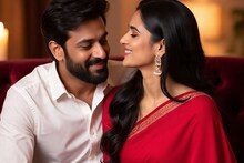 Extramarital Affairs : अविवाहित मुली विवाहित पुरुषांच्या प्रेमात का पडतात? 5 धक्कादायक कारणं, जी कदाचित तुम्हाला माहीत नसतील