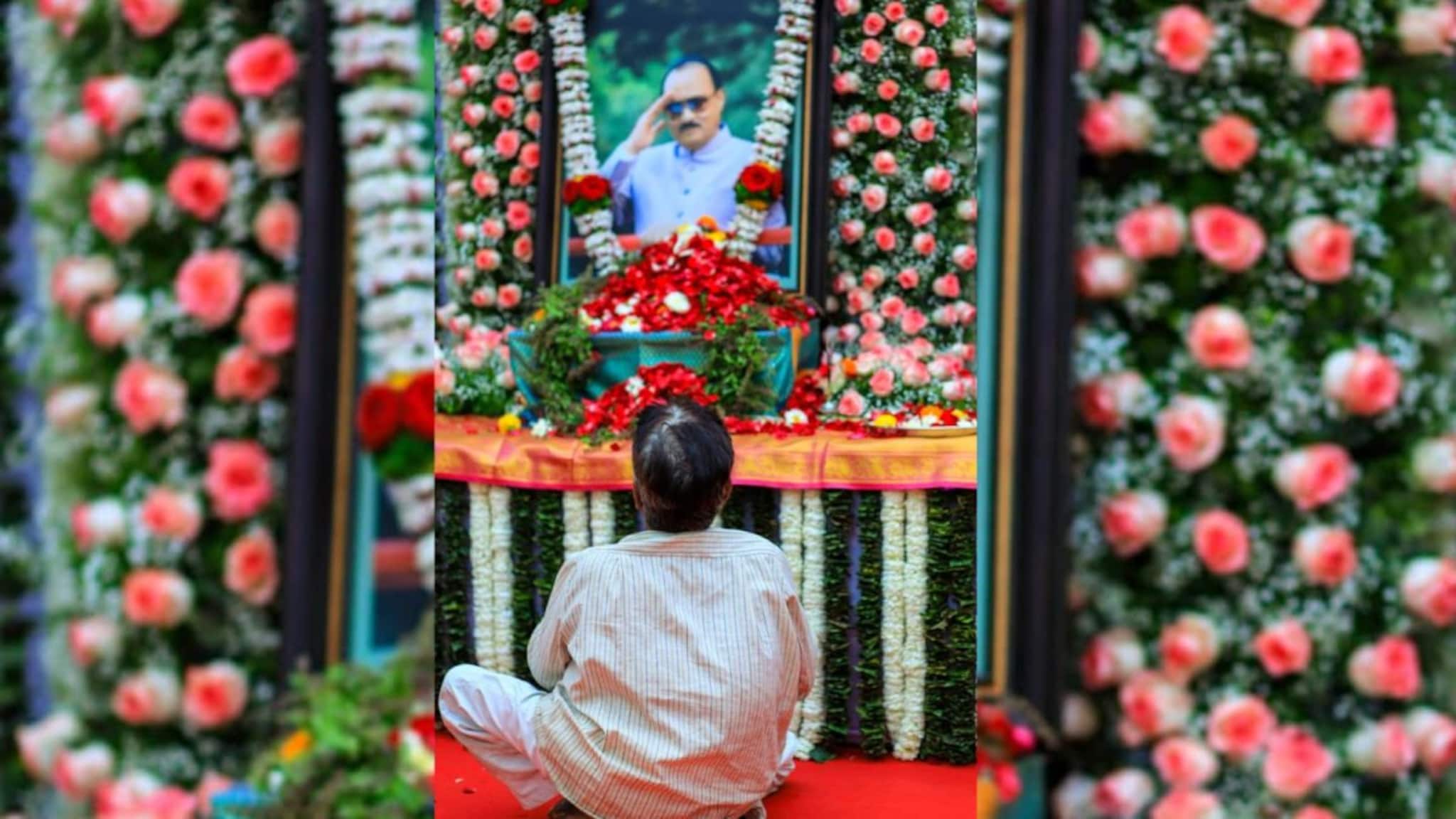 अजिदादांनी कमावलेली माणसं! बारामतीत 'सहयोग'मधला भावुक VIDEO अजिदादांनी कमावलेली माणसं! बारामतीत 'सहयोग'मधला भावुक VIDEO