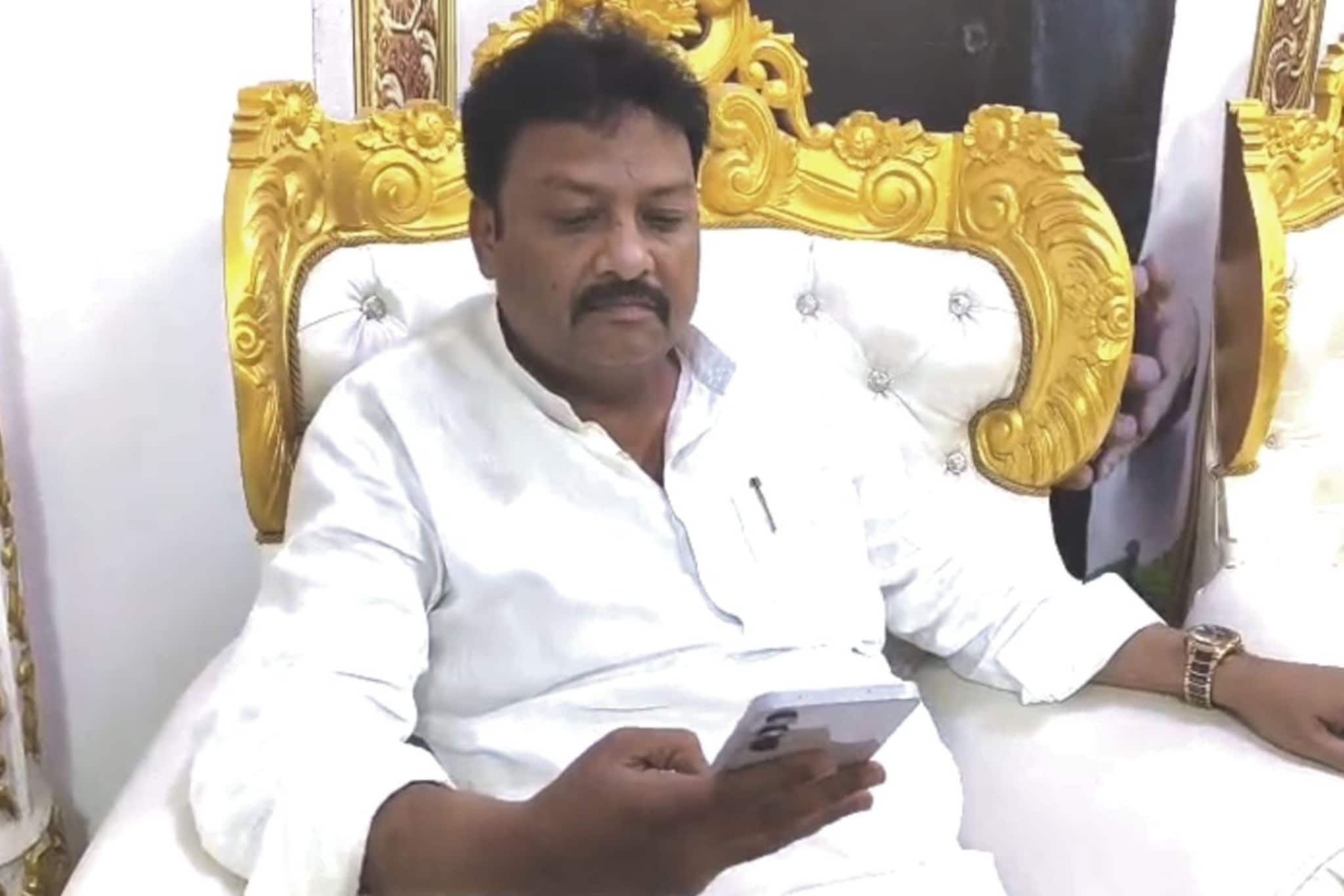 सलमान,रणवीरला धमकाणाऱ्या गँगची आता काँग्रेस आमदाराला धमकी,10 कोटींची मागितले