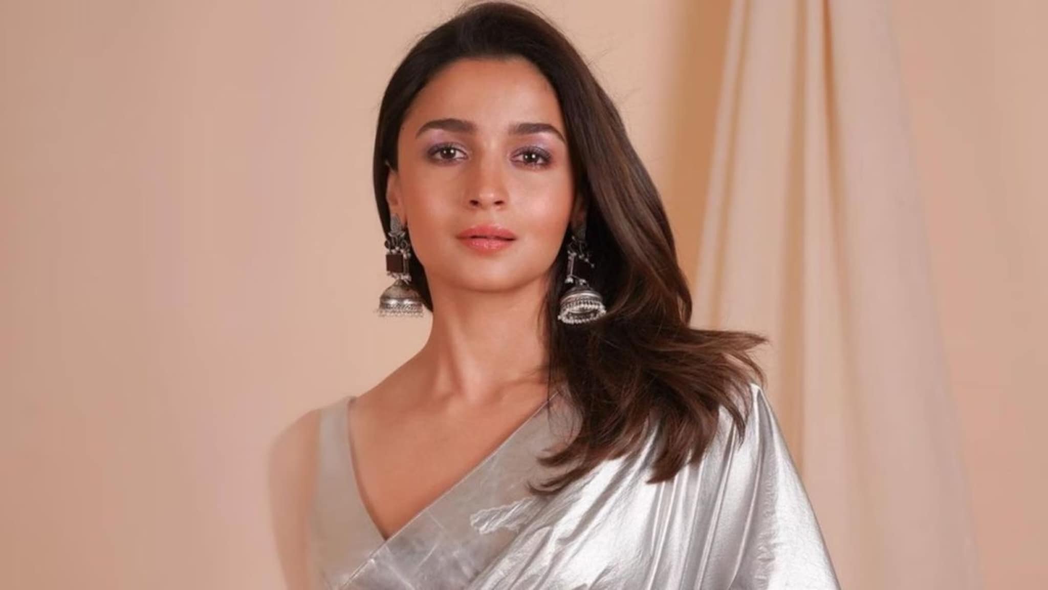 Alia Bhatt: "काही सेकंदाच्या व्हिडीओवरुन...", आलिया भटने ट्रोलर्सवर सोडले टीकेचे बाण