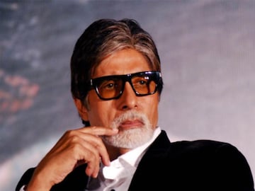 ‘मारा!! बोलती बंद कर दी’ अमिताभ बच्चनना नेमकं काय म्हणायचंय? पोस्टने गूढ वाढलं ‘मारा!! बोलती बंद कर दी’ अमिताभ बच्चनना नेमकं काय म्हणायचंय? पोस्टने गूढ वाढलं