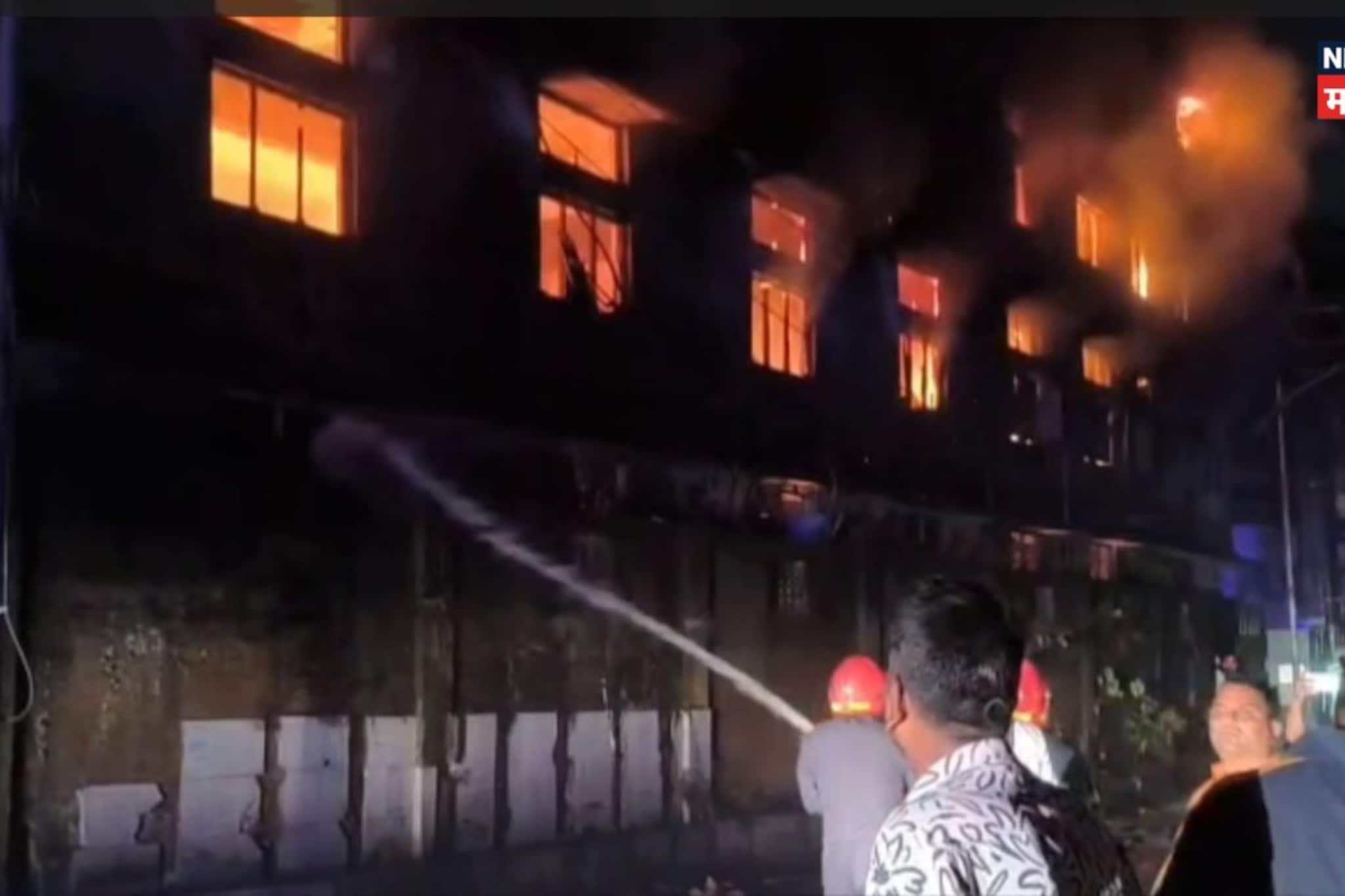 भिवंडीत आगीचं तांडव! तीन मजली इमारत जळून खाक; उरला फक्त सांगाडा, PHOTO