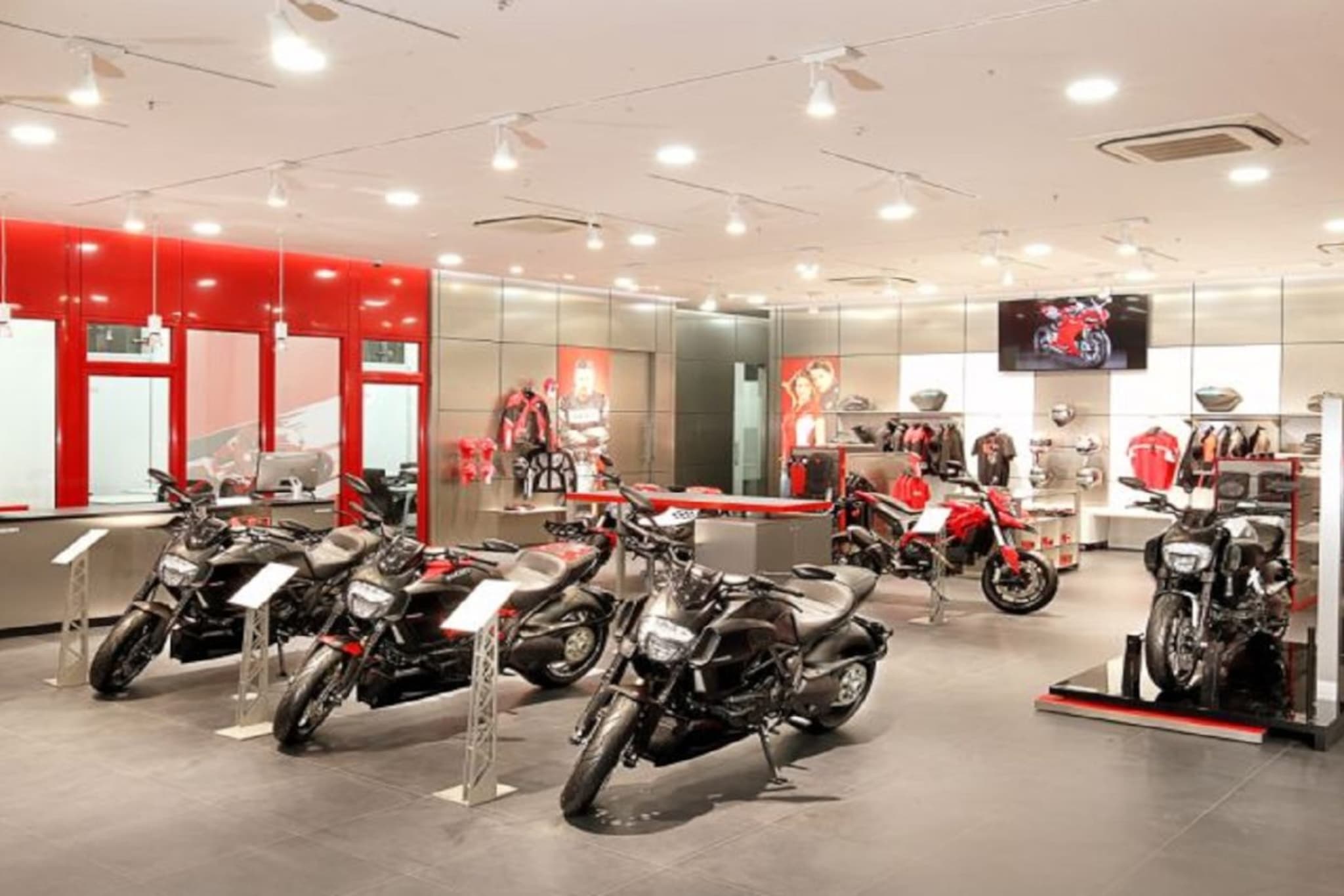 1 लाखांची बाईक विकून किती रुपये कमावतात डीलर? सत्य जाणून व्हाल चकीत