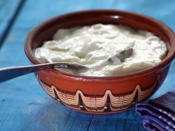 दही की ताक आरोग्यासाठी कोणतं जास्त चांगलं? योग्य निवडीने शरीराला होईल जास्त फायद