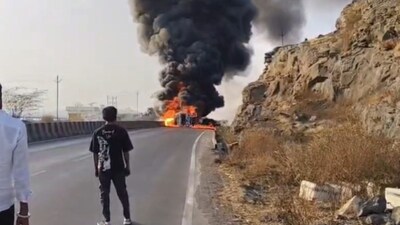 धुले में केमिकल टैंकर में भीषण आग, नागपुर-सूरत हाईवे घंटों तक रहा जाम.