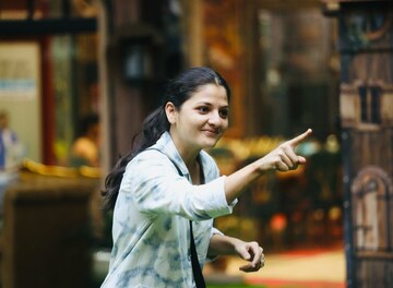 'मी मरणाच्या दारात असताना...', घराबाहेर करणाऱ्या बिग बॉसवर दिव्या शिंदेचे आरोप