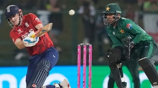 फोर-सिक्स नाही, 2 रननी जिंकली इंग्लंड, गेम कसा झाला? पाकिस्तानला कळलंच नाही! फोर-सिक्स नाही, 2 रननी जिंकली इंग्लंड, गेम कसा झाला? पाकिस्तानला कळलंच नाही!