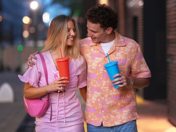 आता 'Relation-Sipping' म्हणजे काय? जेन झीच्या ट्रेंडने सर्वांना टाकलं गोंधळात