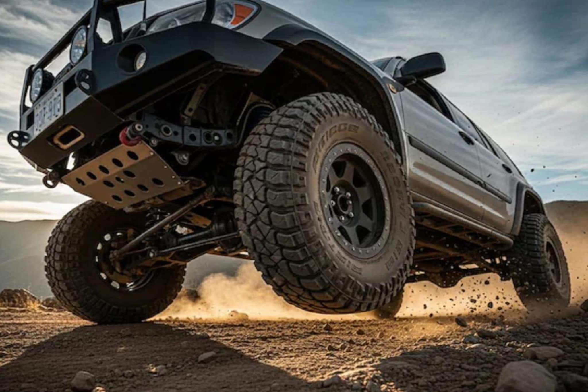 खराब रस्ते आणि खड्ड्यांमुळे प्रॉब्लम होतो? अशी वाढवा गाडीचा ग्राउंड क्लियरेन्स खराब रस्ते आणि खड्ड्यांमुळे प्रॉब्लम होतो? अशी वाढवा गाडीचा ग्राउंड क्लियरेन्स