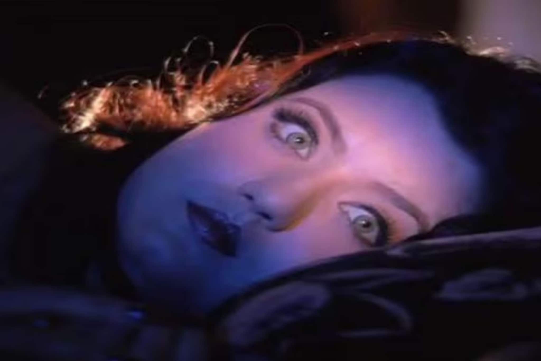 'माझ्या आतून काढलं', हॉरर फिल्मच्या शूटनंतर शरीरात भूत घुसलं, अभिनेत्रीचा दावा 'माझ्या आतून काढलं', हॉरर फिल्मच्या शूटनंतर शरीरात भूत घुसलं, अभिनेत्रीचा दावा