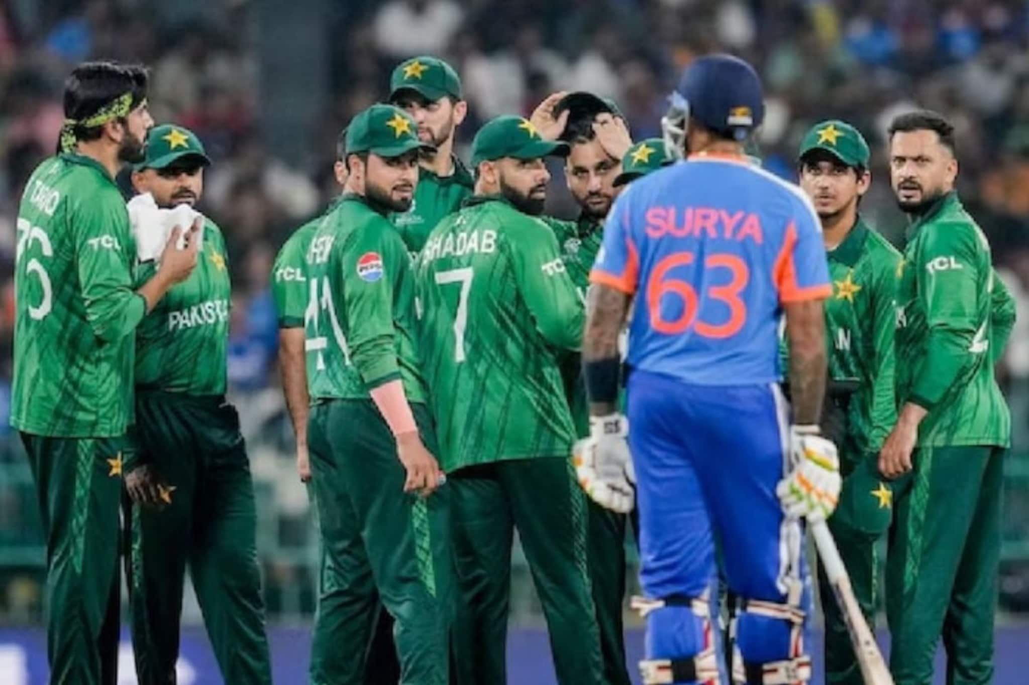 भारताविरुद्धच्या पराभवानंतर पाकिस्तान क्रिकेटमध्ये भूकंप, 2 दिग्गजांची हकालपट्टी